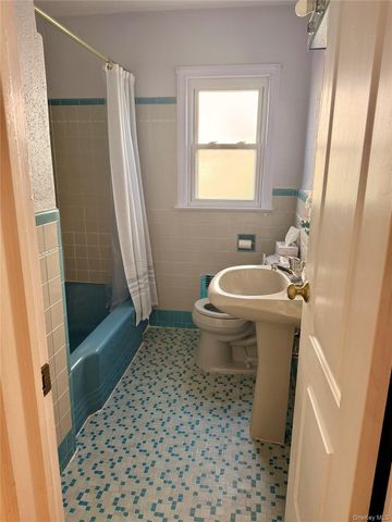 1418 Webster Street, Floral Park, NY 11001