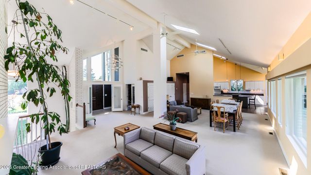 6380 Island Lake Drive, East Lansing, MI 48823