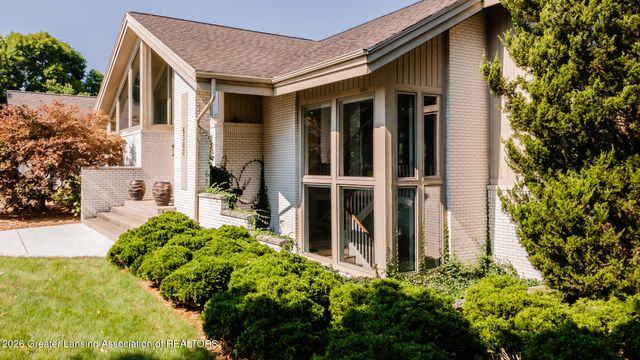 6380 Island Lake Drive, East Lansing, MI 48823