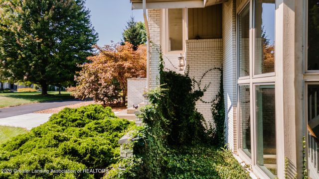 6380 Island Lake Drive, East Lansing, MI 48823