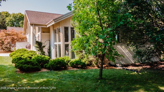 6380 Island Lake Drive, East Lansing, MI 48823
