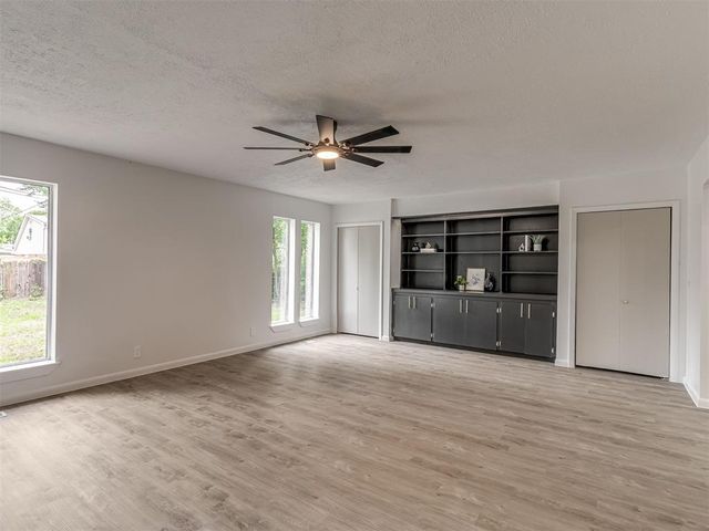 1631 Oakwood Drive, Norman, OK 73069