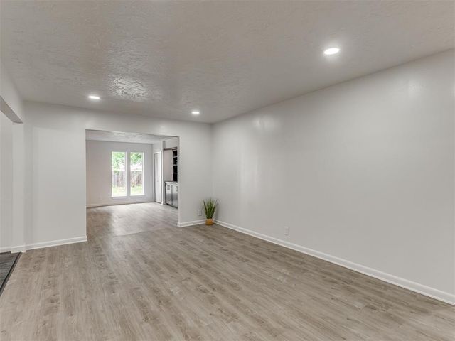 1631 Oakwood Drive, Norman, OK 73069
