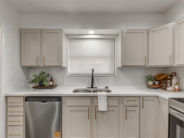 1631 Oakwood Drive, Norman, OK 73069