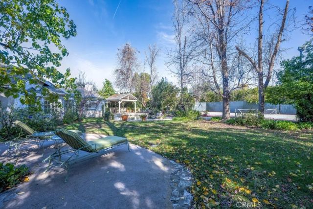 5504 Donna Avenue, Tarzana, CA 91356