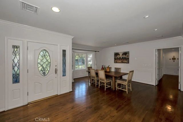 5504 Donna Avenue, Tarzana, CA 91356