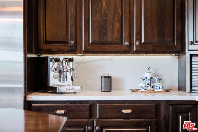 3351 N Knoll Drive, Los Angeles, CA 90068