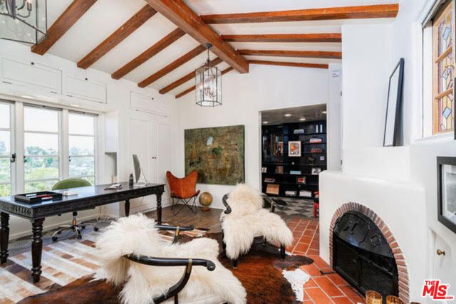 3351 N Knoll Drive, Los Angeles, CA 90068