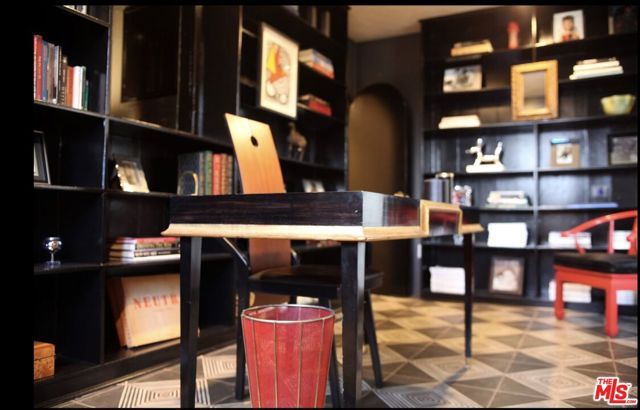 3351 N Knoll Drive, Los Angeles, CA 90068