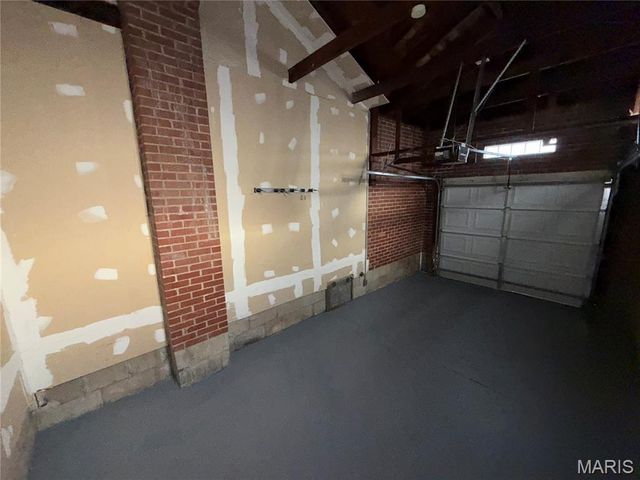 8841 Jennings Station Road, Jennings, MO 63136