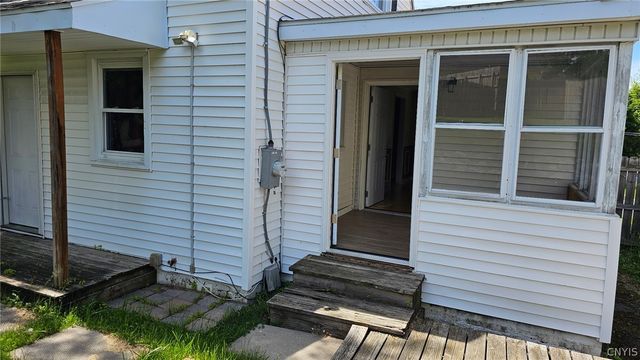 117 KIMBERLY Dr W, Camillus, NY 13219