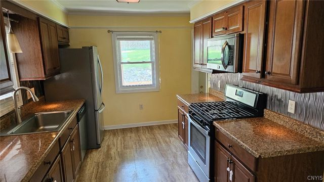 117 KIMBERLY Dr W, Camillus, NY 13219