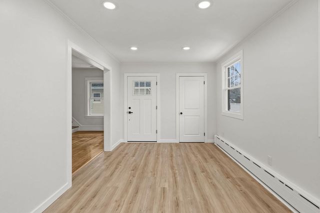 295 Newbury St, Fall River, MA 02720