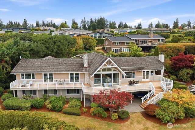 8900 NE 16th Street, Clyde Hill, WA 98004