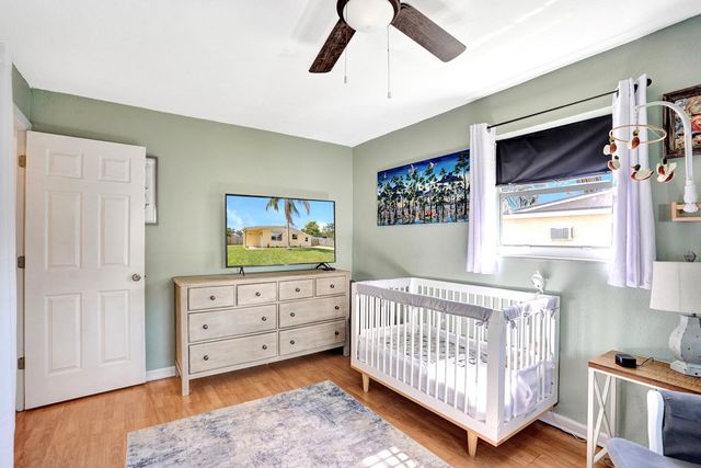 5740 SW 38th Street, Davie, FL 33314