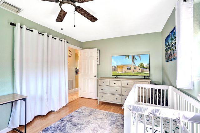 5740 SW 38th Street, Davie, FL 33314