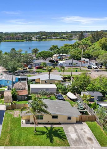5740 SW 38th Street, Davie, FL 33314