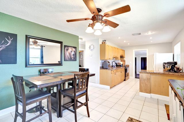 5740 SW 38th Street, Davie, FL 33314