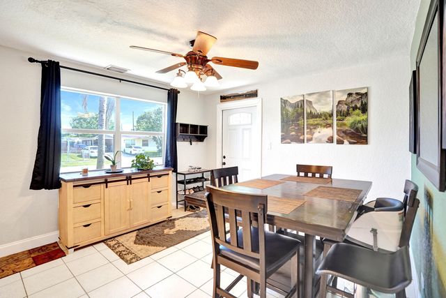 5740 SW 38th Street, Davie, FL 33314