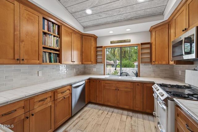 410 Church Road 28, Ojai, CA 93023