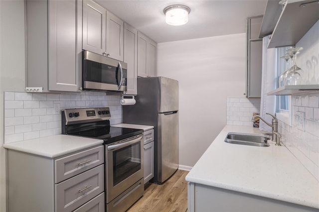 7406 Shadow Hill DR 108, Austin, TX 78731