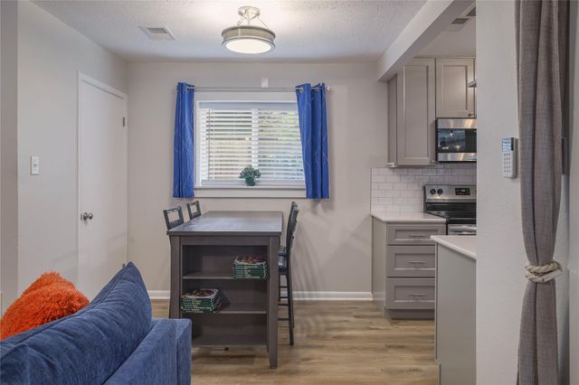 7406 Shadow Hill DR 108, Austin, TX 78731