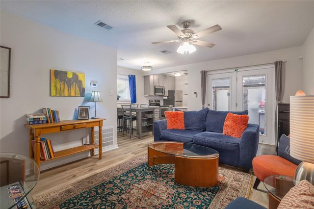 7406 Shadow Hill DR 108, Austin, TX 78731