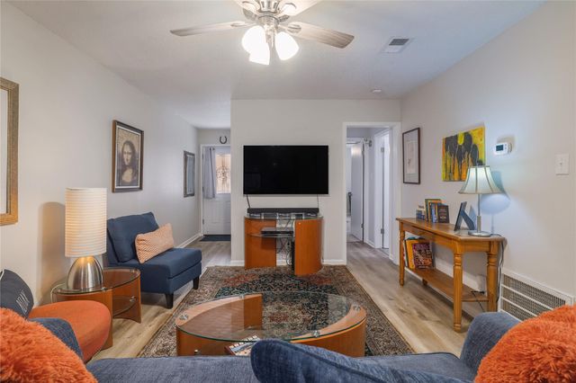 7406 Shadow Hill DR 108, Austin, TX 78731