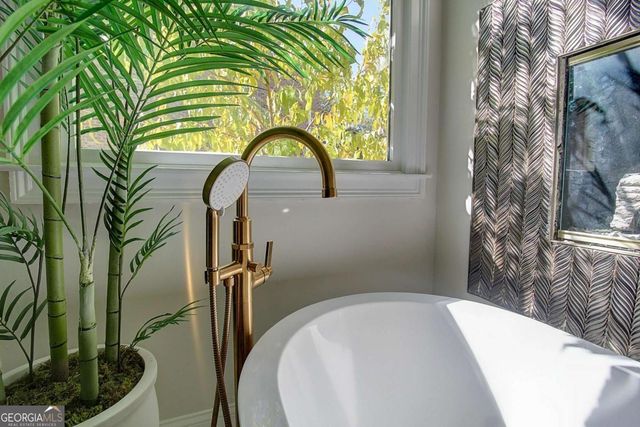 3064 Montclair Circle SE, Smyrna, GA 30080