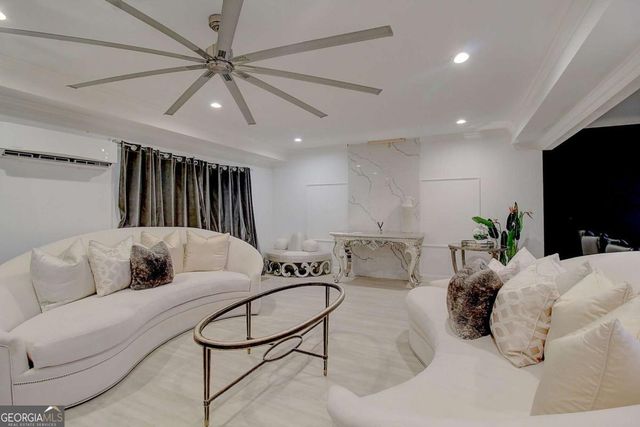 3064 Montclair Circle SE, Smyrna, GA 30080