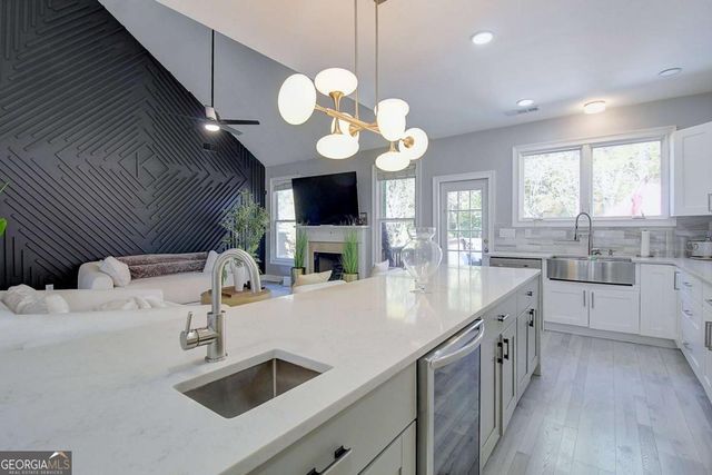 3064 Montclair Circle SE, Smyrna, GA 30080