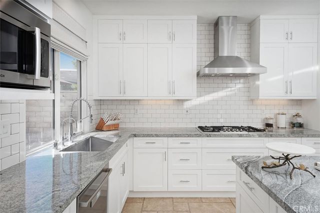 25443 Hopkins Place, Stevenson Ranch, CA 91381