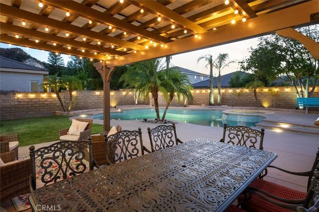 25443 Hopkins Place, Stevenson Ranch, CA 91381