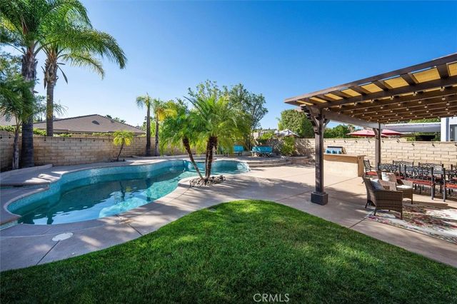 25443 Hopkins Place, Stevenson Ranch, CA 91381