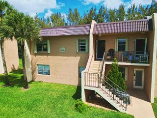 140 Lake Meryl Drive Apt 233, West Palm Beach, FL 33411