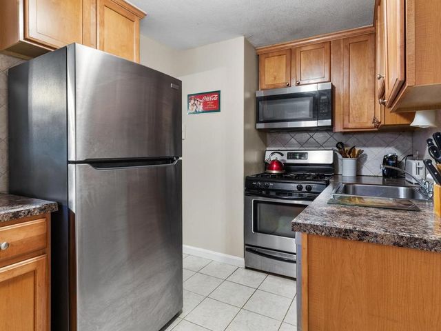 7 Wake Robin Road 310, Lincoln, RI 02865