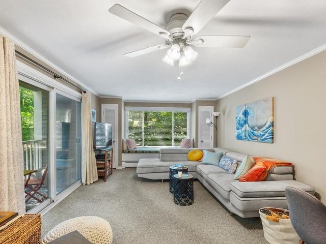 7 Wake Robin Road 310, Lincoln, RI 02865