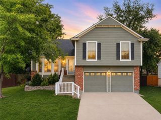 22625 W 64th Terrace, Shawnee, KS 66226