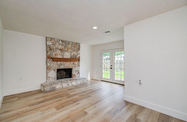 3804 Washington Street, Pasadena, TX 77503