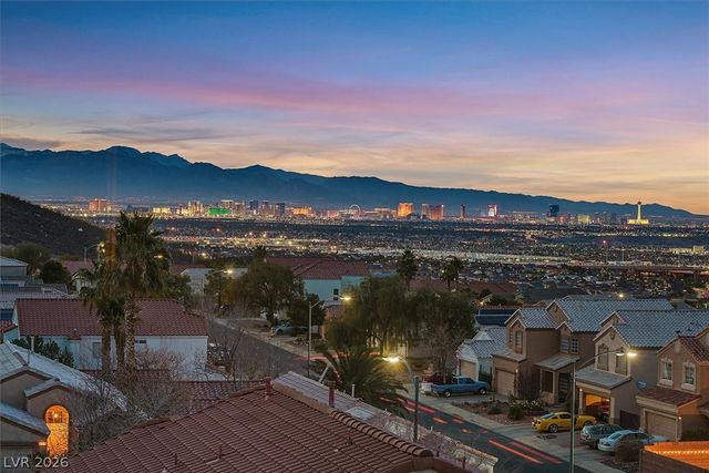 352 Rosefinch Street, Henderson, NV 89012