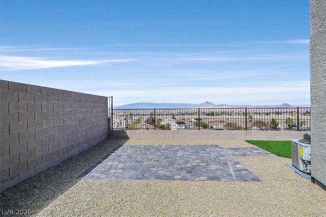 352 Rosefinch Street, Henderson, NV 89012