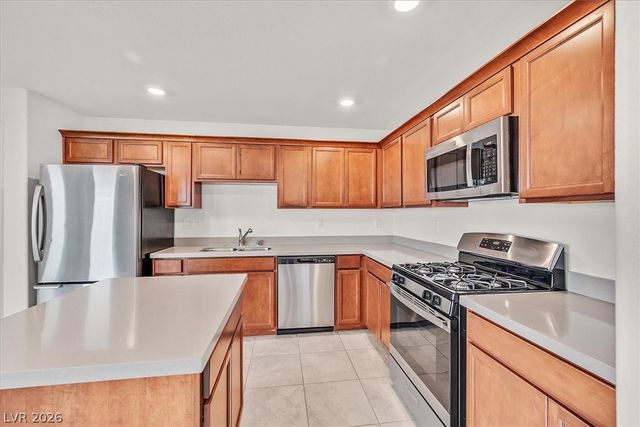 352 Rosefinch Street, Henderson, NV 89012