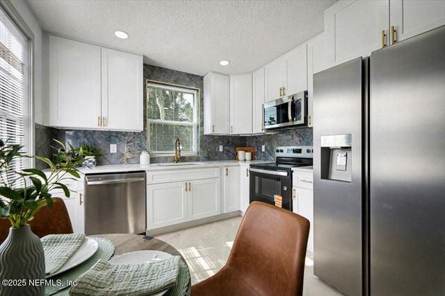 245 E 46TH Street, Jacksonville, FL 32208