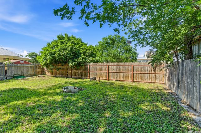 221 LEIGH ST, San Antonio, TX 78210