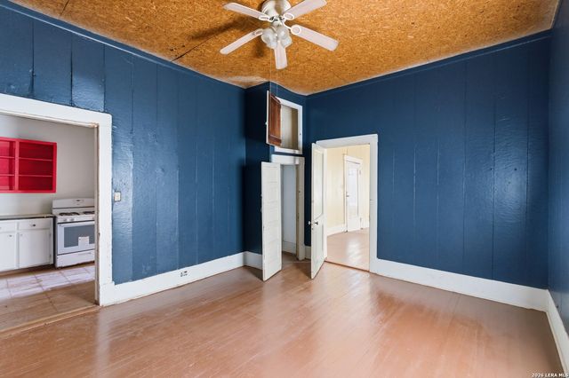 221 LEIGH ST, San Antonio, TX 78210
