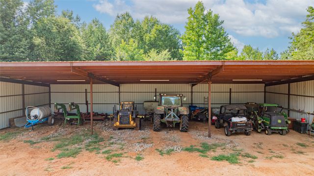 7635 N US Highway 271, Mt Pleasant, TX 75455