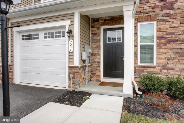 741 RAEANN DR, Greencastle, PA 17225