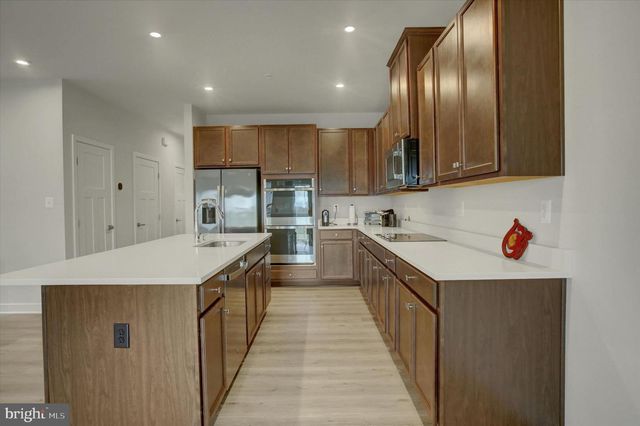 741 RAEANN DR, Greencastle, PA 17225