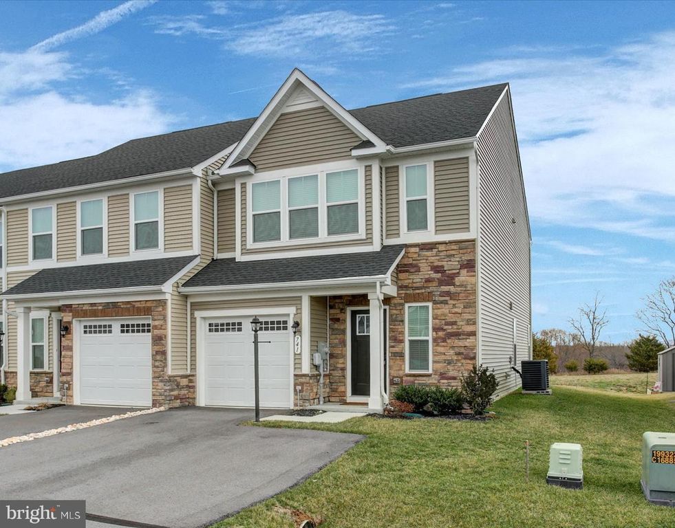 741 RAEANN DR, Greencastle, PA 17225