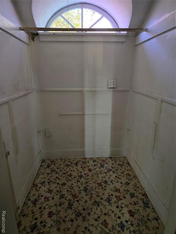 939 Backus Street, Jackson, MI 49202